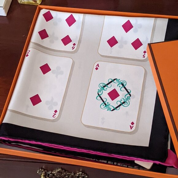 Hermes "Jeu de Cartes" Scarf, 90 cm - Picture 9 of 12